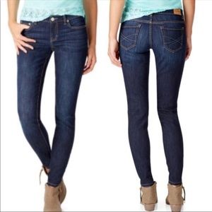 Aeropostale Dark Wash Skinny Jeans Size 0S